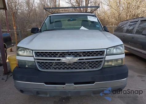 2005 Chevrolet Silverado 2500Hd Work Truck z USA, uszkodzony, nr VIN 1GCHC24U55E119451